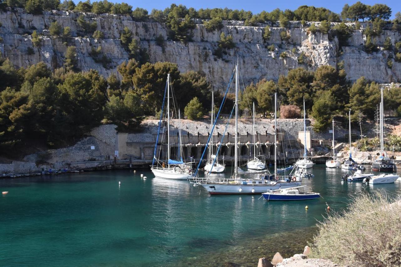 L'Adorable - Port De Cassis - Climatisation Apartment Luaran gambar